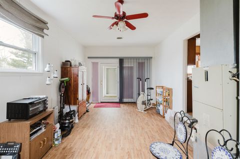 Tiny photo for 15100 Moellers Road, Marion, IL 62959 (MLS # 100000300)