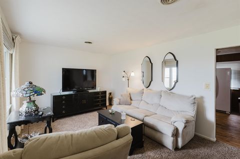 Tiny photo for 15100 Moellers Road, Marion, IL 62959 (MLS # 100000300)