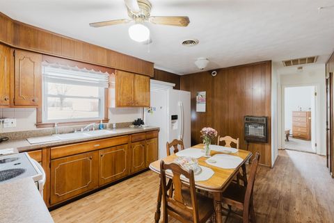 Tiny photo for 15100 Moellers Road, Marion, IL 62959 (MLS # 100000300)