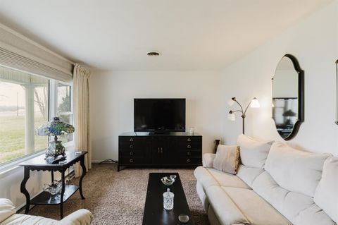 Tiny photo for 15100 Moellers Road, Marion, IL 62959 (MLS # 100000300)