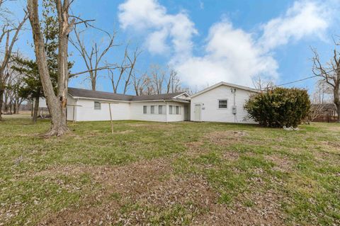 Tiny photo for 15100 Moellers Road, Marion, IL 62959 (MLS # 100000300)