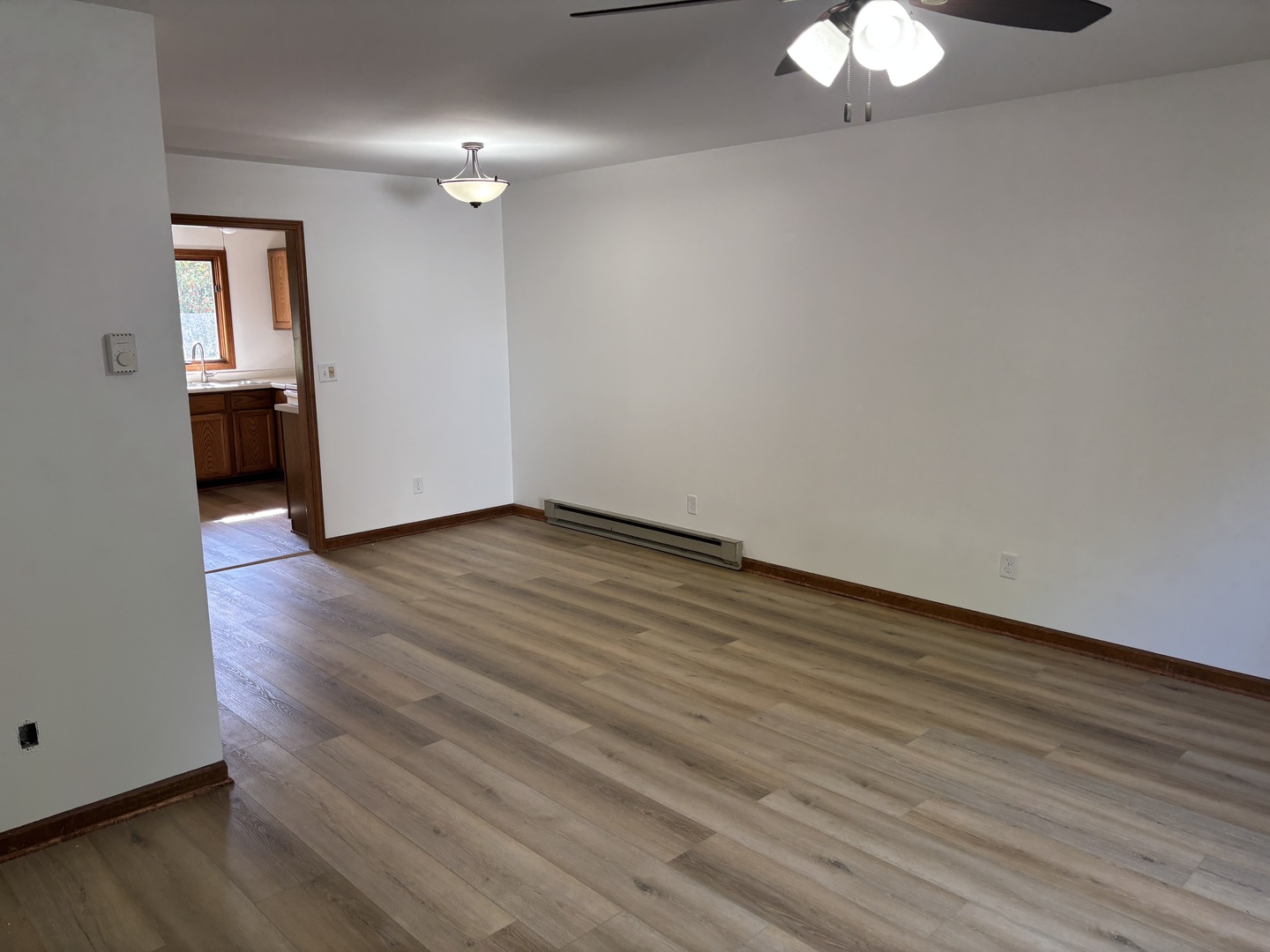 322 W Railroad Street 3