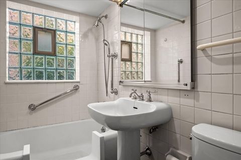 Tiny photo for 7012 N Kenton Avenue, Lincolnwood, IL 60712 (MLS # 12612367)