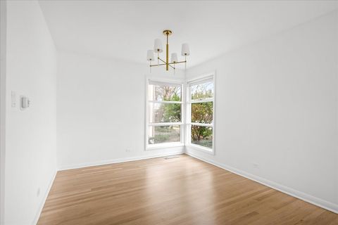 Tiny photo for 7012 N Kenton Avenue, Lincolnwood, IL 60712 (MLS # 12612367)