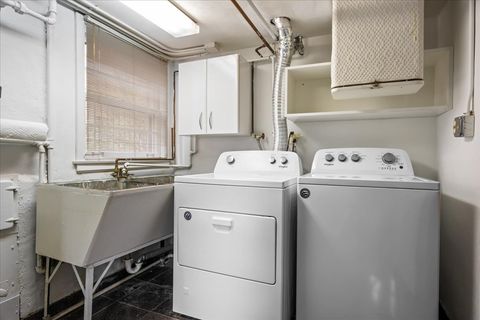 Tiny photo for 7012 N Kenton Avenue, Lincolnwood, IL 60712 (MLS # 12612367)