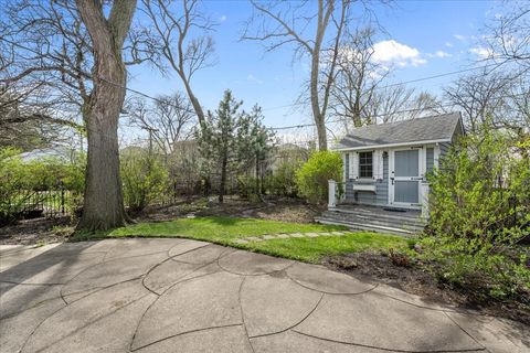 Tiny photo for 7012 N Kenton Avenue, Lincolnwood, IL 60712 (MLS # 12612367)