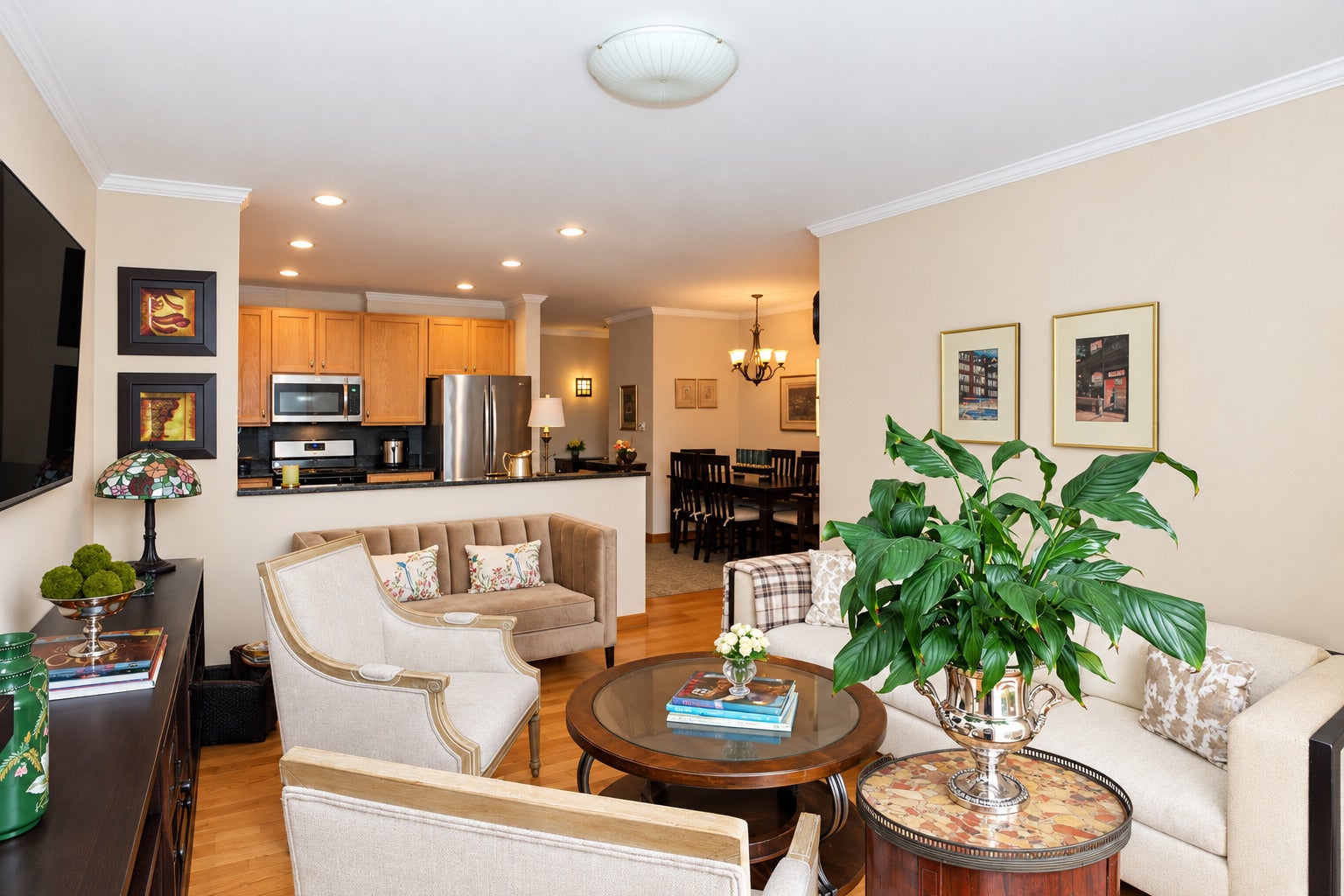 5533 W Higgins Avenue 304
