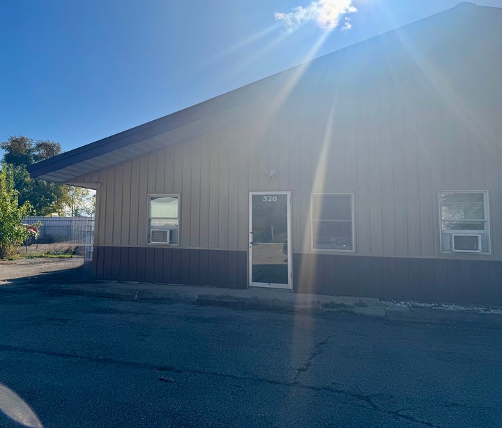 Photo 1 of 10 — 320 E Washington Street, Oswego, IL 60543