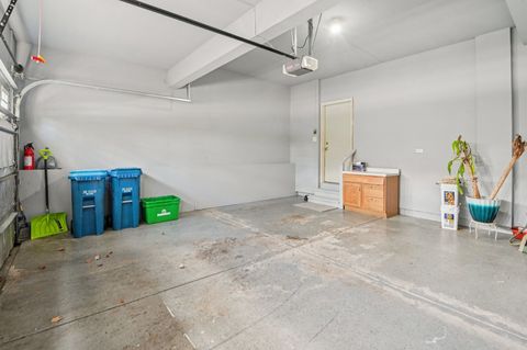 Tiny photo for 354 Vaughn Circle, Aurora, IL 60502 (MLS # 12501605)