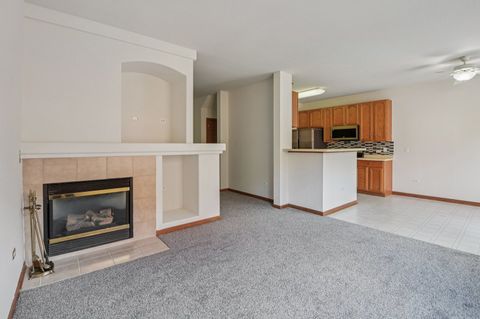 Tiny photo for 354 Vaughn Circle, Aurora, IL 60502 (MLS # 12501605)