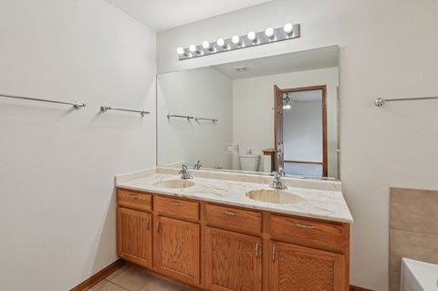 Tiny photo for 354 Vaughn Circle, Aurora, IL 60502 (MLS # 12501605)