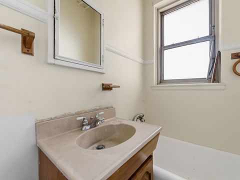 Tiny photo for 5000 S Cornell Avenue #20A, Chicago, IL 60615 (MLS # 12592212)