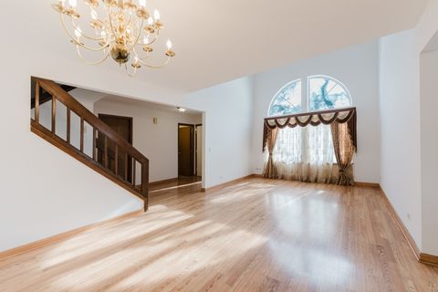 Tiny photo for 122 Brittany Drive, Streamwood, IL 60107 (MLS # 12552887)