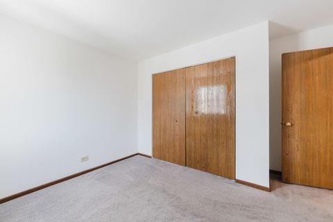 Tiny photo for 122 Brittany Drive, Streamwood, IL 60107 (MLS # 12552887)