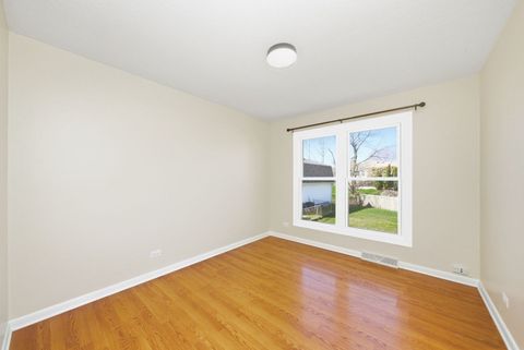 Tiny photo for 1432 James Way, Elk Grove Village, IL 60007 (MLS # 12612550)