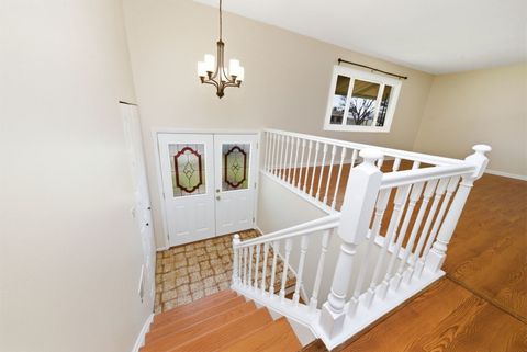 Tiny photo for 1432 James Way, Elk Grove Village, IL 60007 (MLS # 12612550)