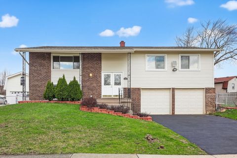 Photo of 1432 James Way, Elk Grove Village, IL 60007 (MLS # 12612550)