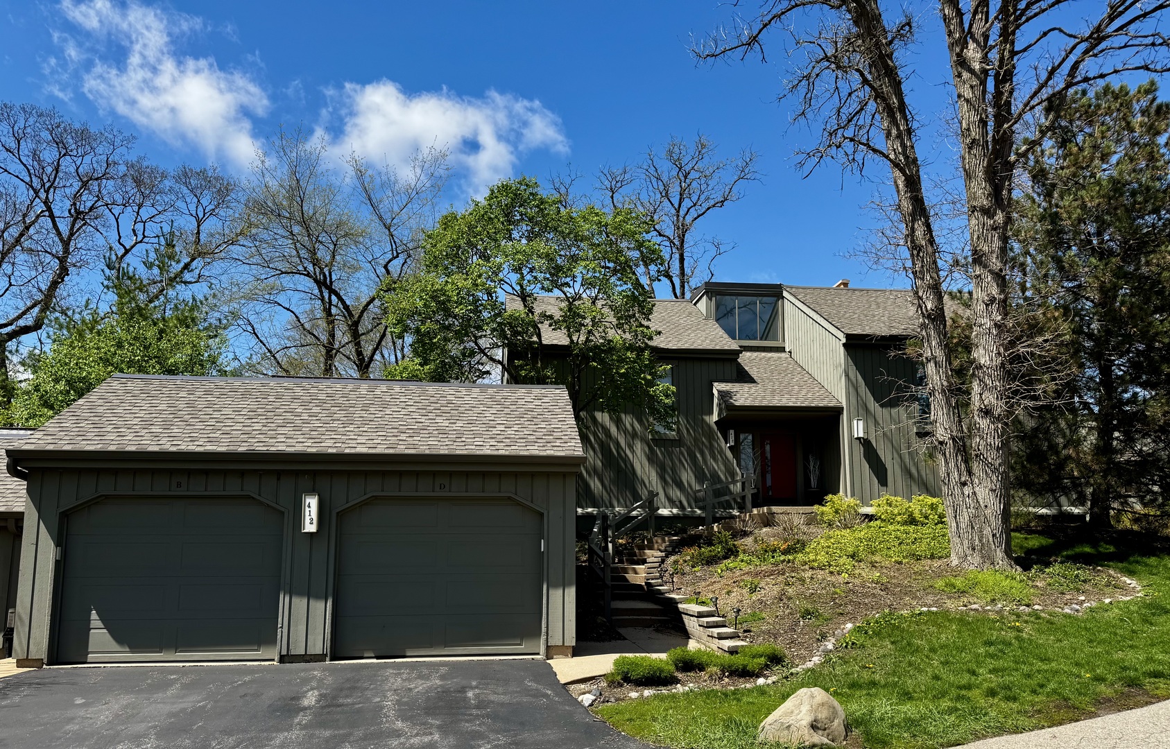 412 Deer Trail Hill B