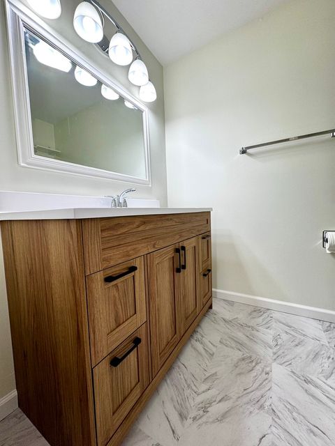 Tiny photo for 412 Deer Trail Hill #B, Lake Barrington, IL 60010 (MLS # 12638260)