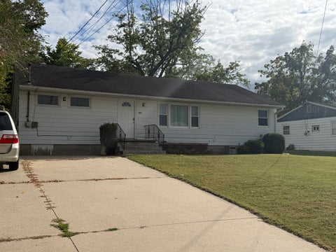 Tiny photo for 1145 E Walnut Street, Carbondale, IL 62901 (MLS # 12775755)