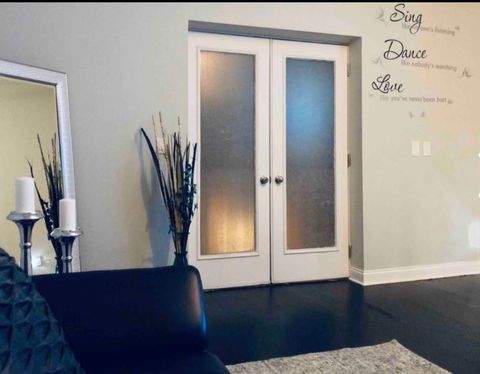 Tiny photo for 5940 S King Drive #2E, Chicago, IL 60637 (MLS # 12487957)