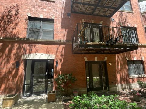 Tiny photo for 5940 S King Drive #2E, Chicago, IL 60637 (MLS # 12487957)