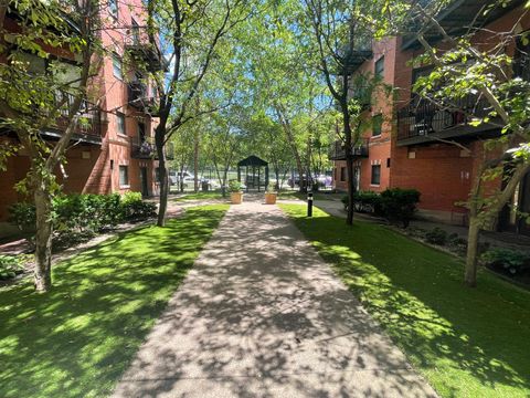 Tiny photo for 5940 S King Drive #2E, Chicago, IL 60637 (MLS # 12487957)