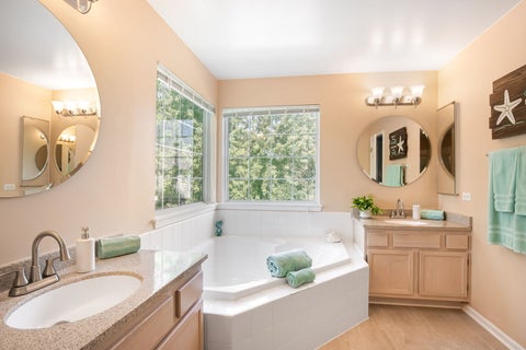 Tiny photo for 6233 Formoor Lane, Gurnee, IL 60031 (MLS # 12760978)