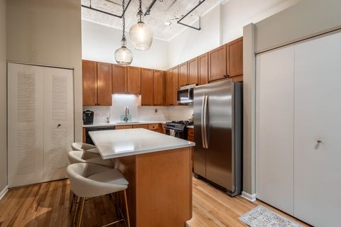 Tiny photo for 758 N LARRABEE Street #629, Chicago, IL 60654 (MLS # 12505549)
