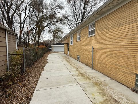 Tiny photo for 494 Buffalo Avenue, Calumet City, IL 60409 (MLS # 12523503)