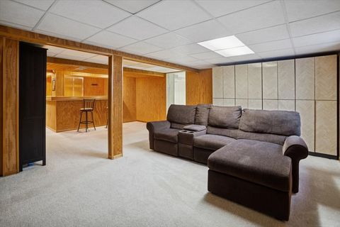 Tiny photo for 1820 W Thornwood Lane, Mount Prospect, IL 60056 (MLS # 12547257)