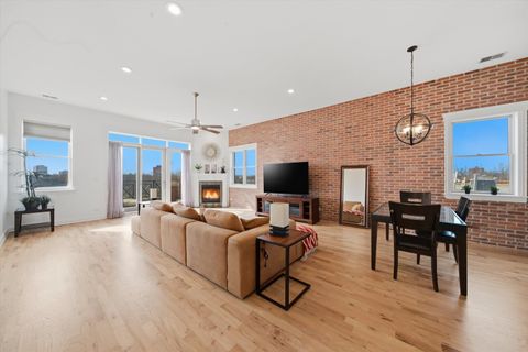 Tiny photo for 3945 S ELLIS Avenue #3N, Chicago, IL 60653 (MLS # 12574056)