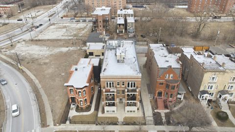 Tiny photo for 3945 S ELLIS Avenue #3N, Chicago, IL 60653 (MLS # 12574056)