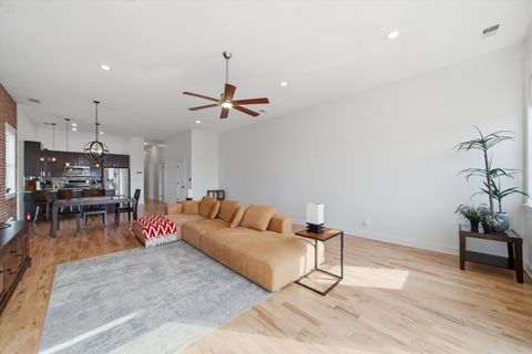 Tiny photo for 3945 S ELLIS Avenue #3N, Chicago, IL 60653 (MLS # 12574056)