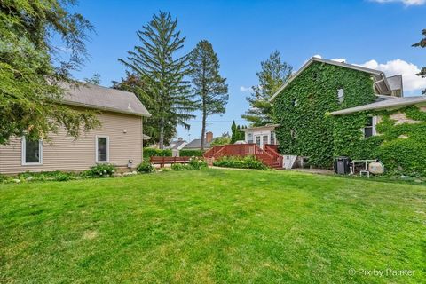 Tiny photo for 956 South Street, Elgin, IL 60123 (MLS # 12456093)