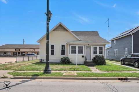 Photo of 46 N Locust Street, Manteno, IL 60950 (MLS # 12703854)
