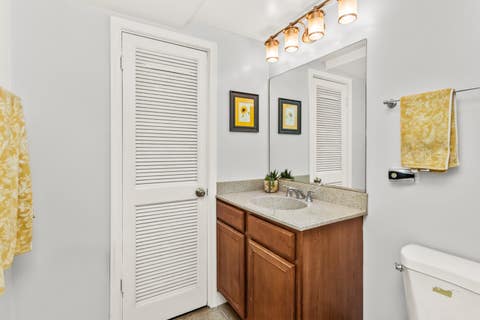Tiny photo for 600 W Russell Street #309, Barrington, IL 60010 (MLS # 12720893)