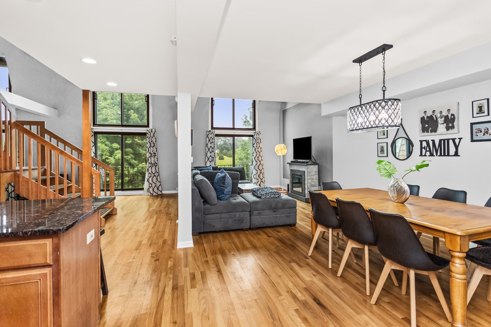600 W Russell Street 309