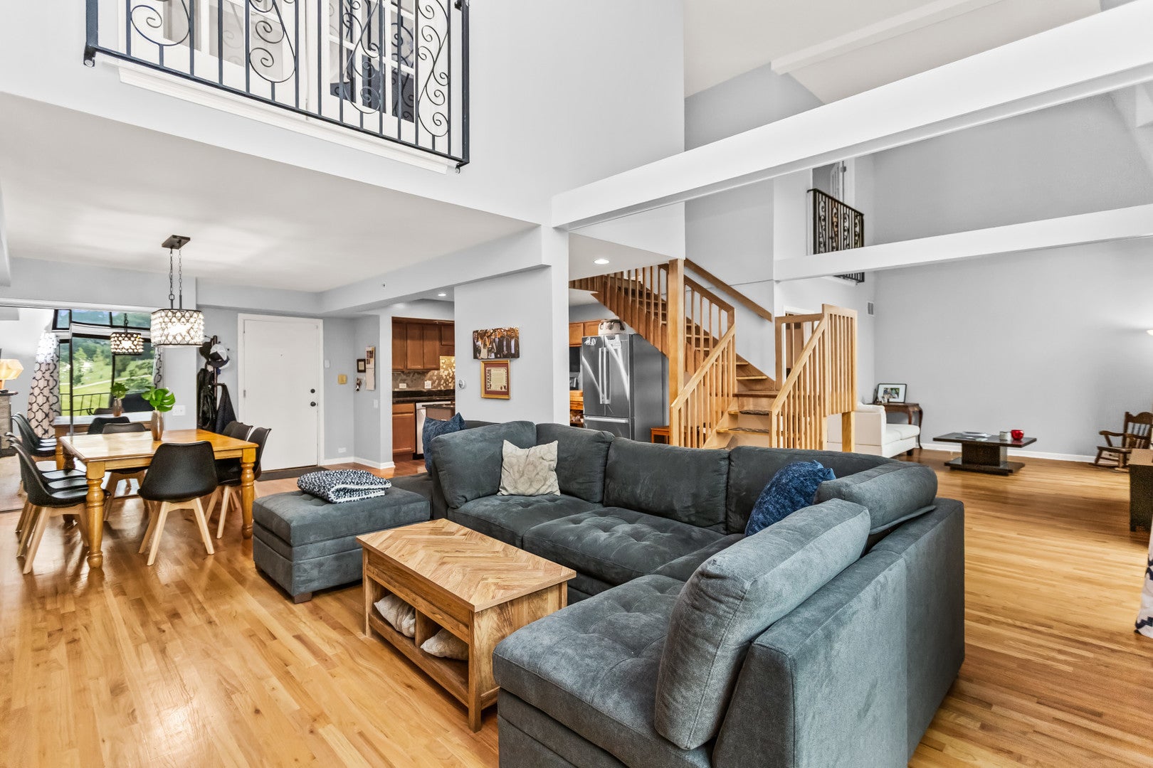 600 W Russell Street 309