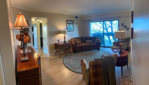 Tiny photo for Morton Grove, IL 60053 (MLS # 12498311)