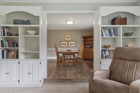 Tiny photo for 14 Golfview Lane, Lake Barrington, IL 60010 (MLS # 12473757)