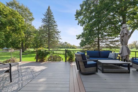 Tiny photo for 14 Golfview Lane, Lake Barrington, IL 60010 (MLS # 12473757)