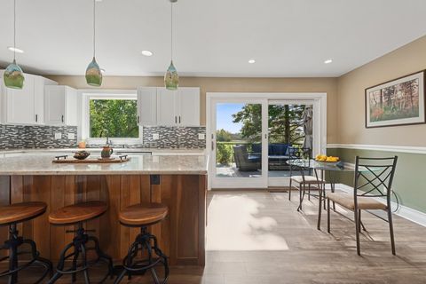 Tiny photo for 14 Golfview Lane, Lake Barrington, IL 60010 (MLS # 12473757)