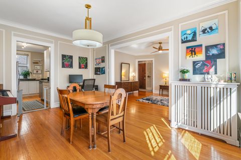 Tiny photo for 721 Hinman Avenue #2W, Evanston, IL 60202 (MLS # 12593018)