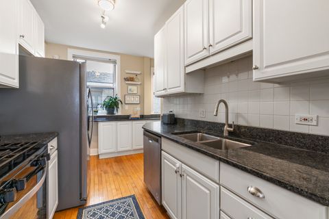 Tiny photo for 721 Hinman Avenue #2W, Evanston, IL 60202 (MLS # 12593018)