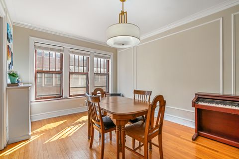 Tiny photo for 721 Hinman Avenue #2W, Evanston, IL 60202 (MLS # 12593018)