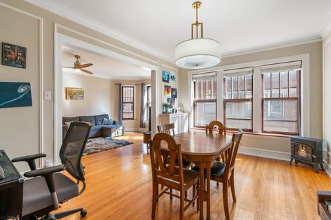Tiny photo for 721 Hinman Avenue #2W, Evanston, IL 60202 (MLS # 12593018)