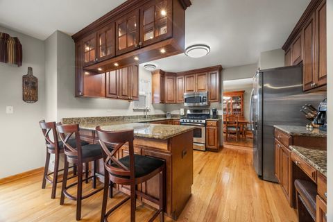 Tiny photo for 33 Forestview Lane, Aurora, IL 60502 (MLS # 12182192)