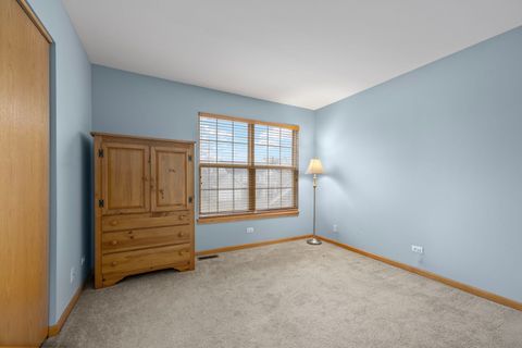 Tiny photo for 33 Forestview Lane, Aurora, IL 60502 (MLS # 12182192)