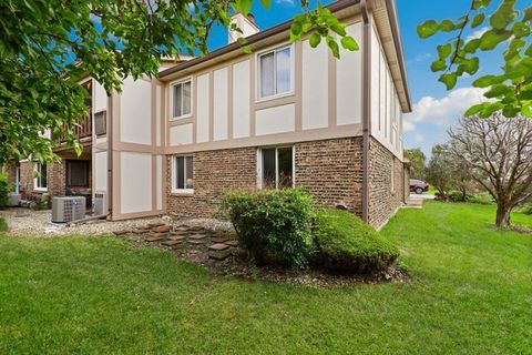 Tiny photo for 15726 Orlan Brook Drive #193, Orland Park, IL 60462 (MLS # 12487635)
